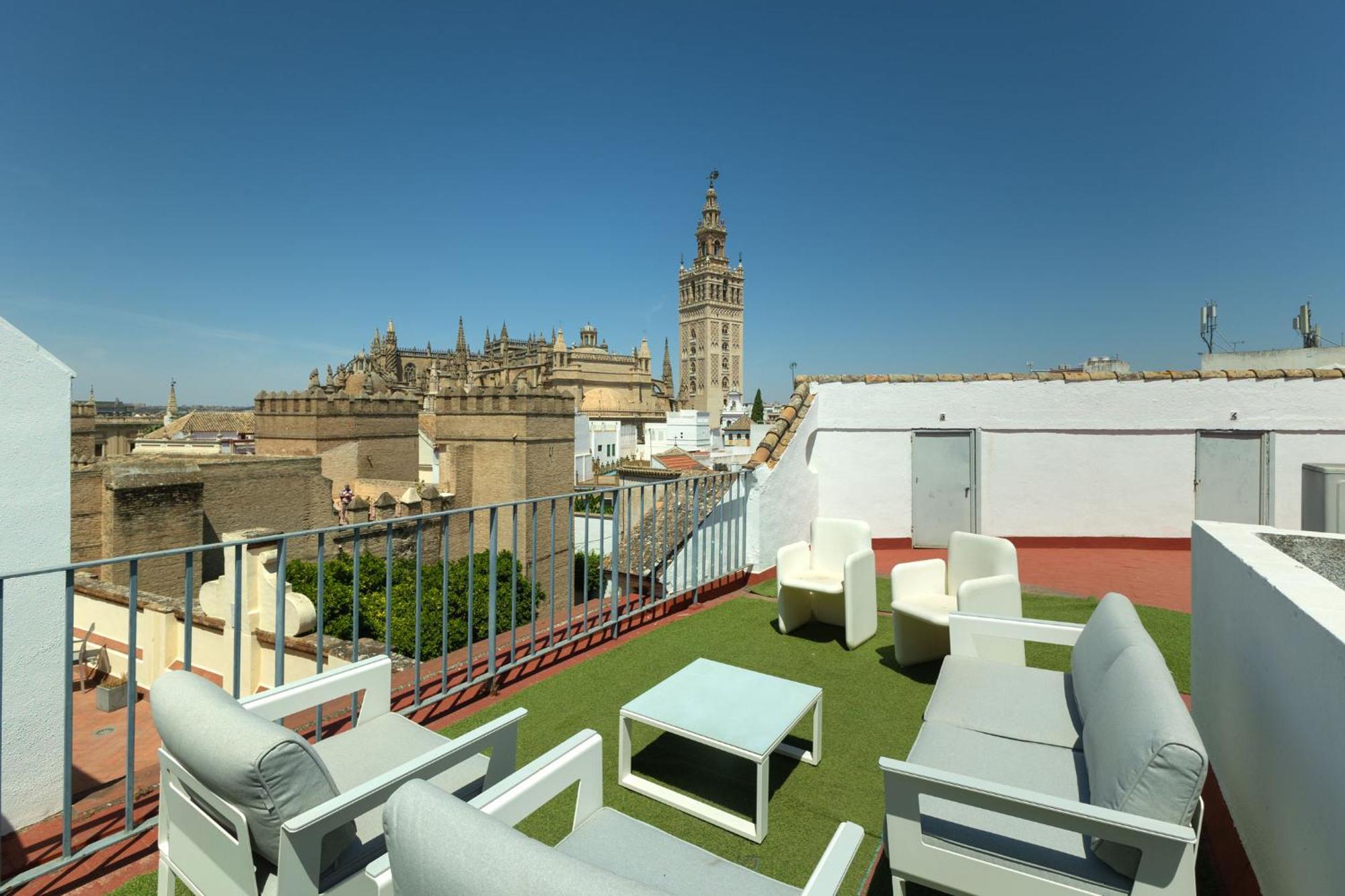 Apartment Alianza Giralda Sky View By Valcambre *
